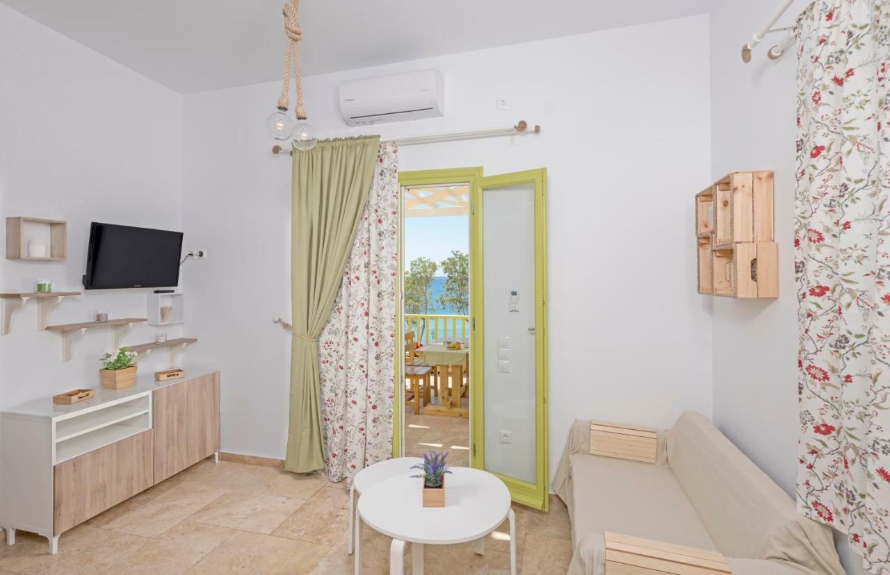 Parathinalos Beach House Livadi  Eksteriør bilde